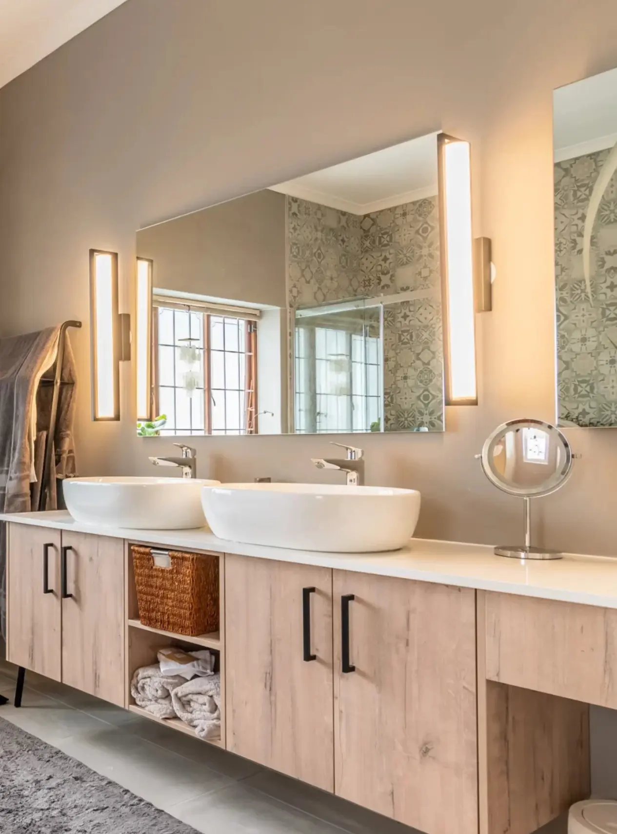 home-page-projects-cabinetry1